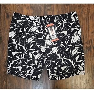 Mario Serrani Shorts Size 16 Black white Floral New